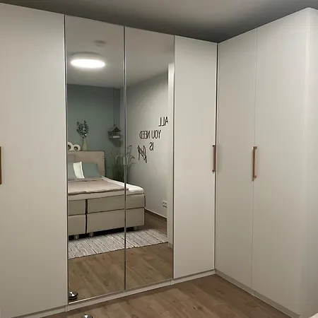 E&a Mitten Im Stadtzentrum Mit Lift Und Tiefgarage
