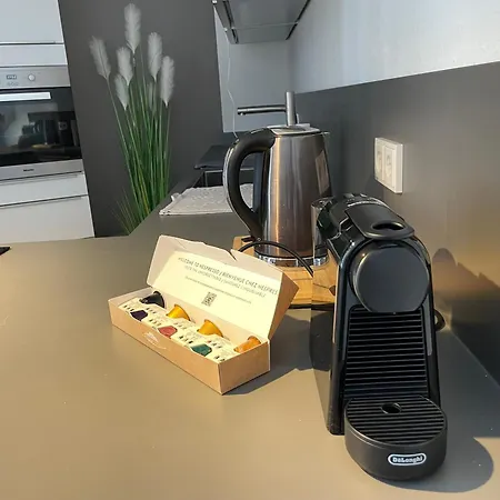 E&a Mitten Im Stadtzentrum Mit Lift Und Tiefgarage 아파트